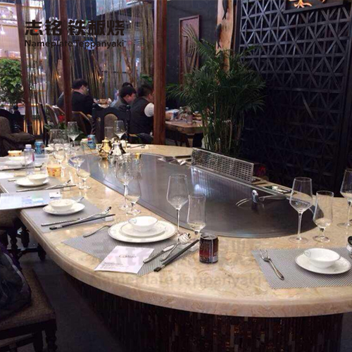 橢圓形鐵板燒設(shè)備 圖3